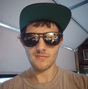 Meet your Posher, Aaron